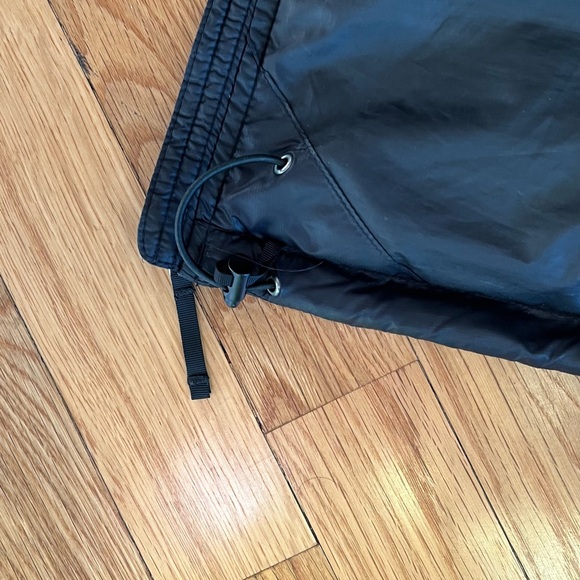 The North Face black puffy jacket - Picture 6 of 6